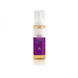 Juliette Armand Clarifying Face Foam – A powerful foaming cleanser for oily and acne-prone skin. This acne-fighting formula, enriched with Canadian Willowherb, helps to eliminate bacteria, reduce excess oil, and prevent breakouts while keeping skin smooth and fresh. Ideal for daily use on the face, back, chest, or other affected areas, it cleanses without drying out the skin. Perfect for all ages, this face foam provides a clear, glowing complexion by combating acne and maintaining skin health.