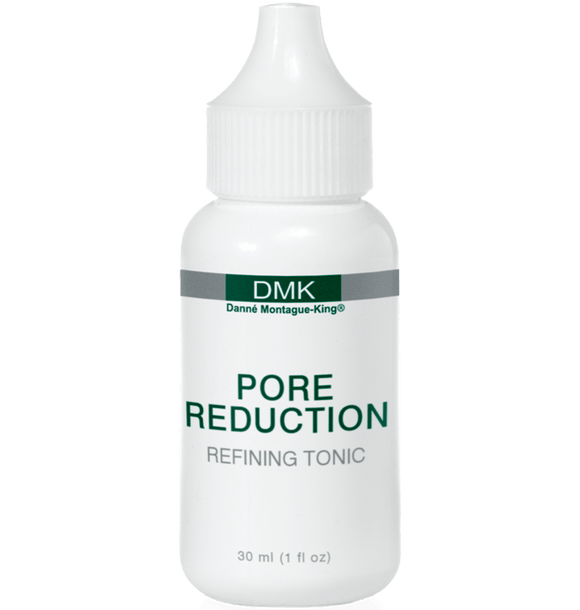 ✔ Minimizes Pores – Visibly tightens and refines skin texture for a flawless finish.
✔ Cleanses & Purifies – Helps clear clogged pores without stripping essential moisture.
✔ Fights Breakouts – Antibacterial properties help prevent acne and blemishes