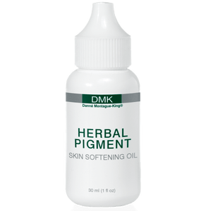 Herbal-Pigment-oil Brightens Dark Spots: Helps lighten dark areas and is great for darker skin tones.